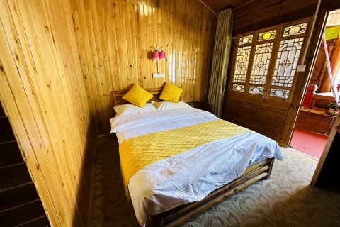 泸沽湖洛洼半岛客栈