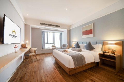 杭州爱丁堡假日酒店(南星桥地铁站店)