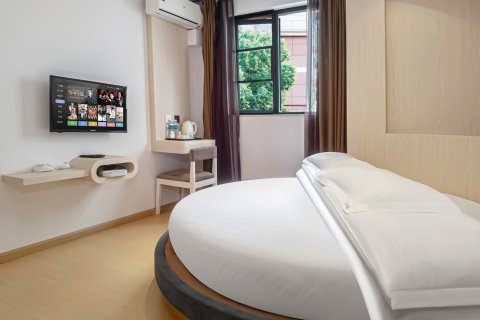 昆明三寸彼岸酒店(火车站店)