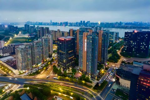 杭州爱丁堡假日酒店(南星桥地铁站店)