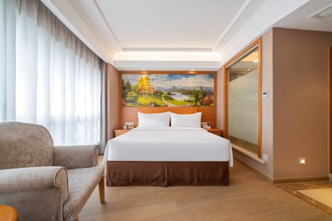 维也纳酒店(嵊州宝龙广场店)