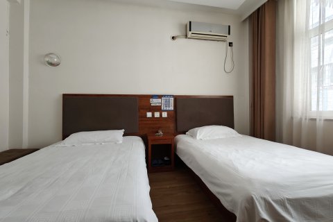 平阴云翠商务宾馆