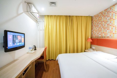 如家派柏·云酒店(南宁火车站朝阳广场店)