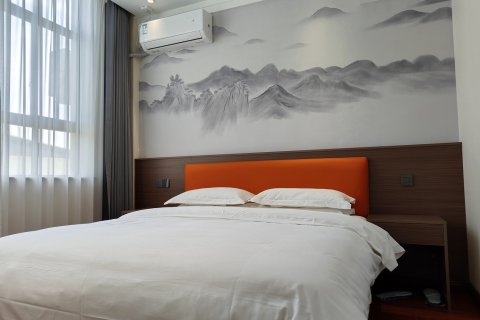 新密华馨精选酒店(小久洲店)