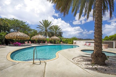 蔚蓝海湾别墅酒店(Blue Bay Villas)