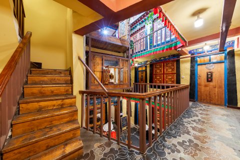 腔调藏式客栈(拉萨大昭寺古城店)