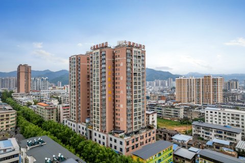 七星假日酒店(郧西人民政府老北街店)