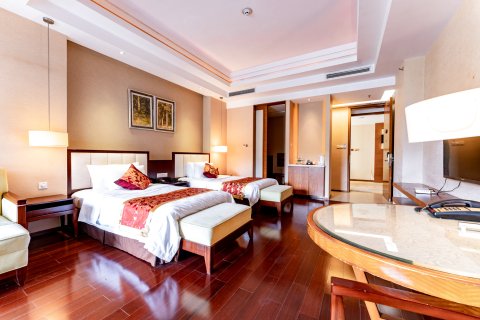 盐边红格温泉假日酒店