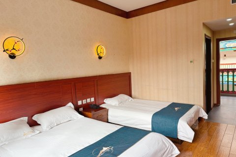 滦县半日闲居客栈