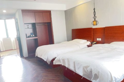 怡莱酒店(余姚新建北路店)