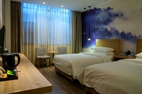 岷山大酒店(九寨沟游客中心店)