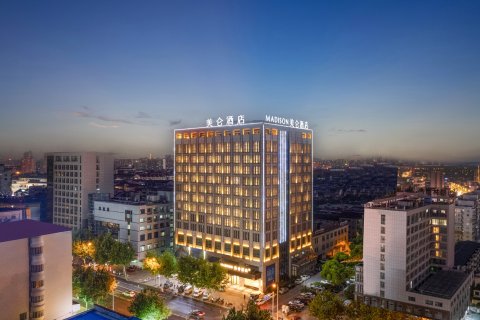 靖江泰和吾悦广场美仑酒店