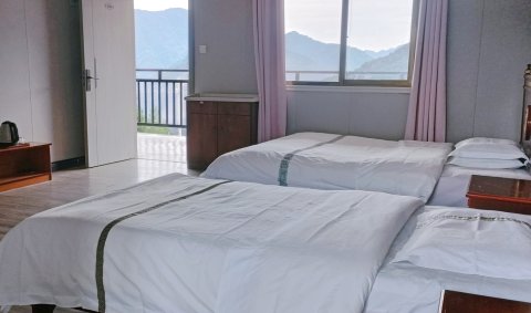 北川山顶人家民宿