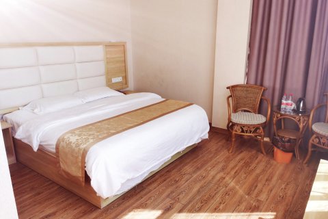 朋口和鑫商务宾馆(连城火车站店)