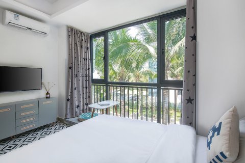 若逸ROY( 三亚湾椰梦长廊店)