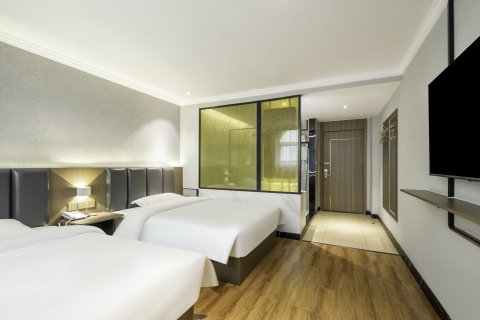 艺龙瑞云酒店(聊城火车站万达广场店)