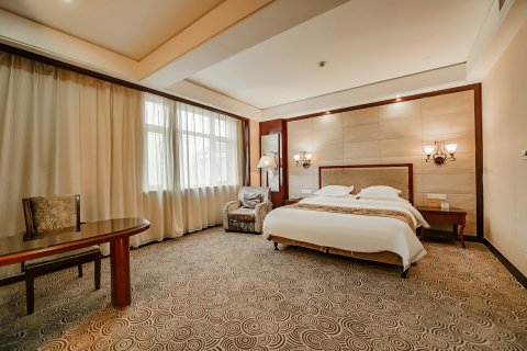 兴化天宝花园大酒店