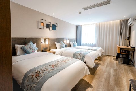 如家素柏云酒店(高邮通湖路世贸广场店)