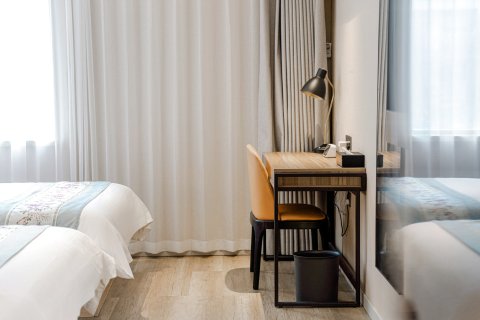 如家素柏云酒店(高邮通湖路世贸广场店)