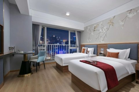 ONEDAY·空中酒店(武汉国博钟家村地铁站店)