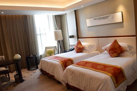 招远龙湖大酒店