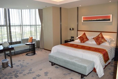 招远龙湖大酒店