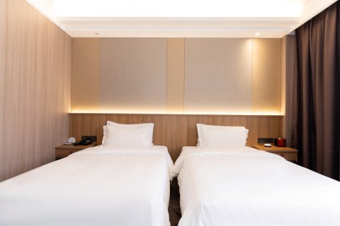 广州南方毅源大酒店(广州番禺长隆南村万博地铁站店)