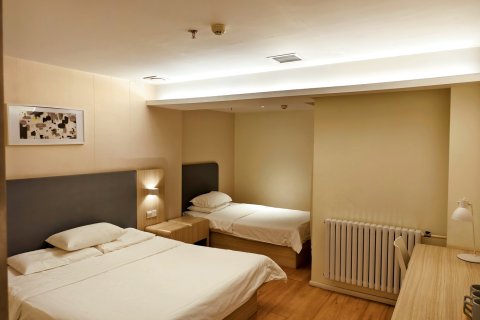 汉庭酒店(西安钟鼓楼桥梓口地铁站店)