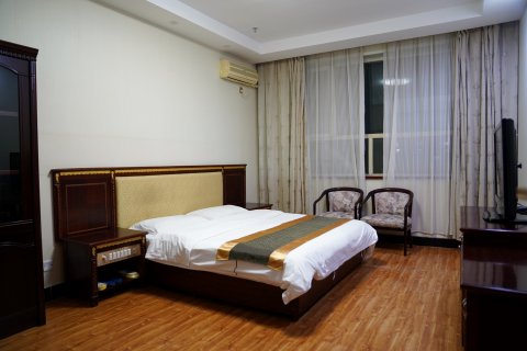 阿拉善左旗沙漠王酒店