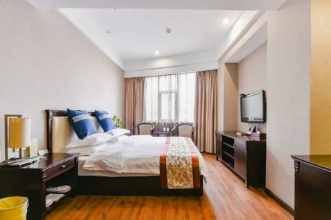 翔宇大酒店(商丘火车站市政府店)