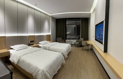 砚山柏悦酒店