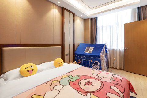 澜沧华峰大酒店