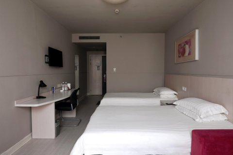 锦江之星(潍坊泰华城火车站酒店)