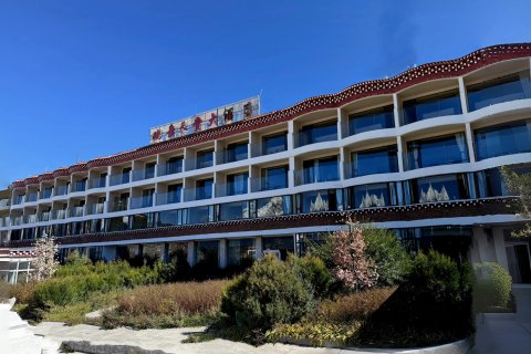 德钦观景天堂大酒店