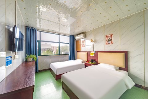 城乡宾馆(南阳火车站店)