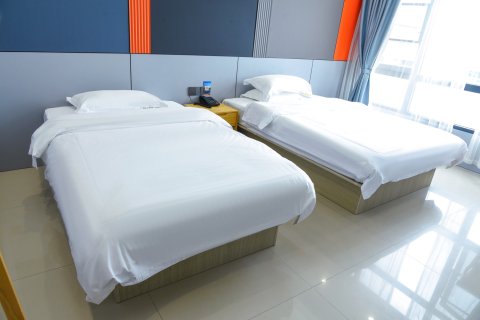 转角城市酒店(揭阳潮汕国际机场店)