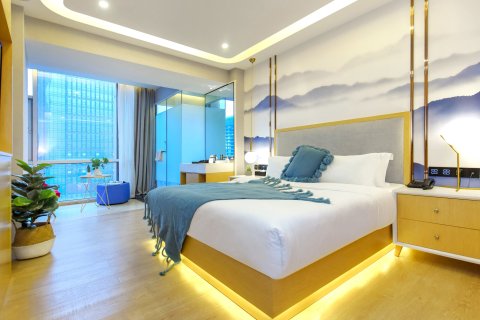 明月湖酒店(广西中医药大学朝阳广场店)