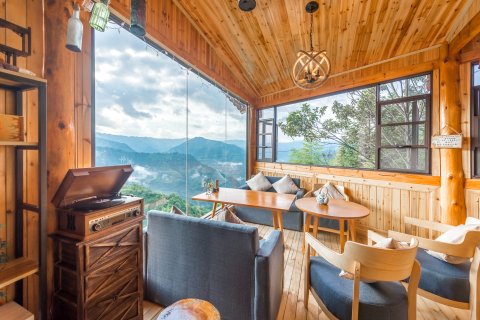 花筑·龙胜月上山舍客栈(龙脊梯田九龙五虎观景台店)
