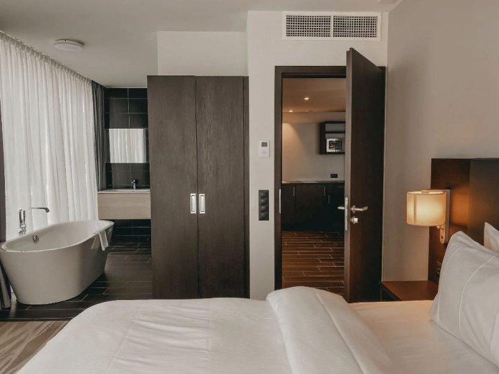 IIP公寓(IIP Apartments)