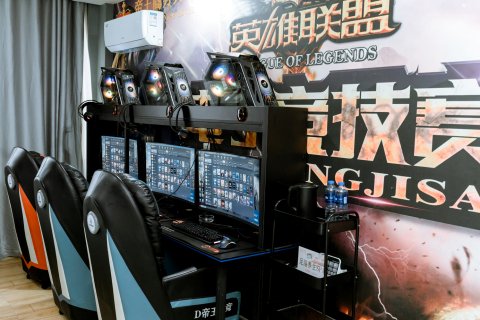 永丰帝王商务宾馆(国光超市店)