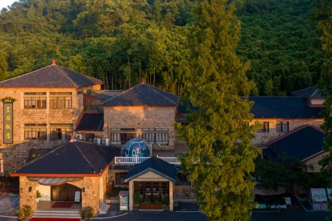 皇后饭店(莫干山风景区店)