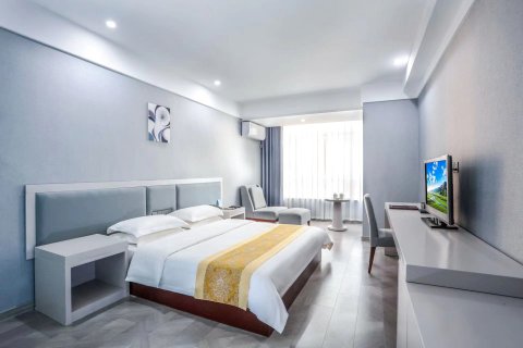 内乡和源大酒店