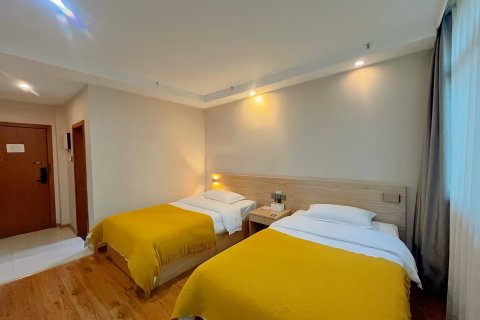 欣万亨酒店(厦门大学世贸双子塔店)