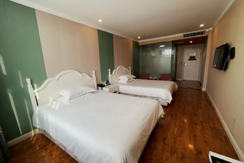 临颍卡美伦风情酒店