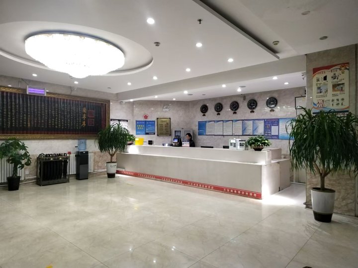 宜川万宝商务酒店