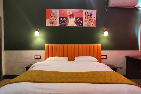 七月主题酒店(柳城金时代购物公园店)