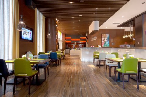 西安大雁塔希尔顿欢朋酒店