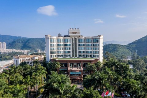 樟木头三正半山酒店