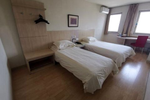 锦江之星(天津站津湾广场店)