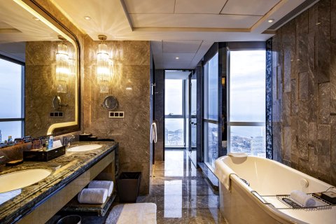 烟台中泽华羿铂尔曼酒店